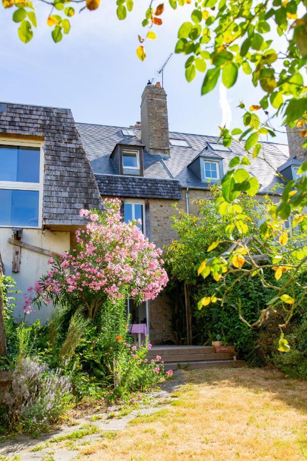 Le 74 Bed and Breakfast Avranches Eksteriør billede